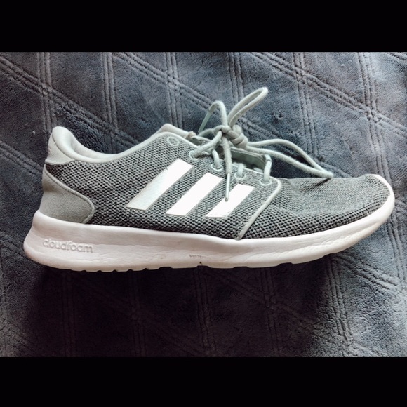 adidas tennis shoes - Picture 2 of 2